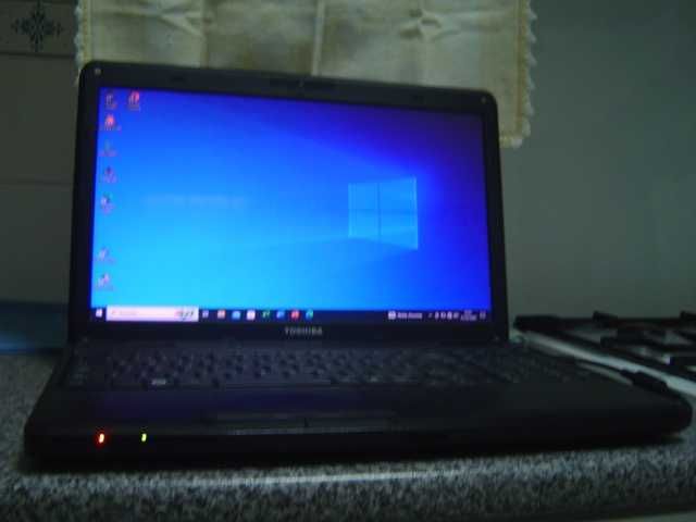 Portatil Toshiba Satellite C660D para  peças ou uso
