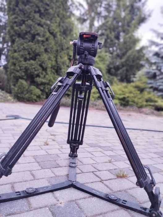 Profesjonalny statyw do kamery DV/aparatu