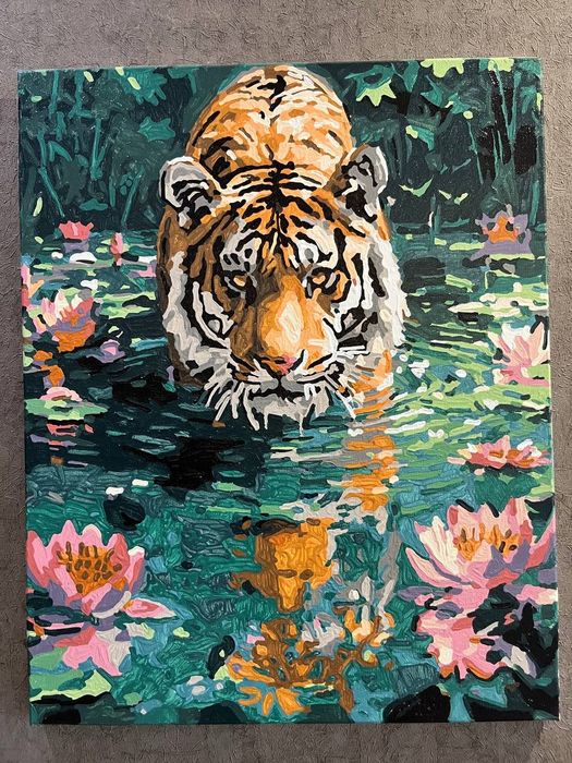 Картина за номерами готова