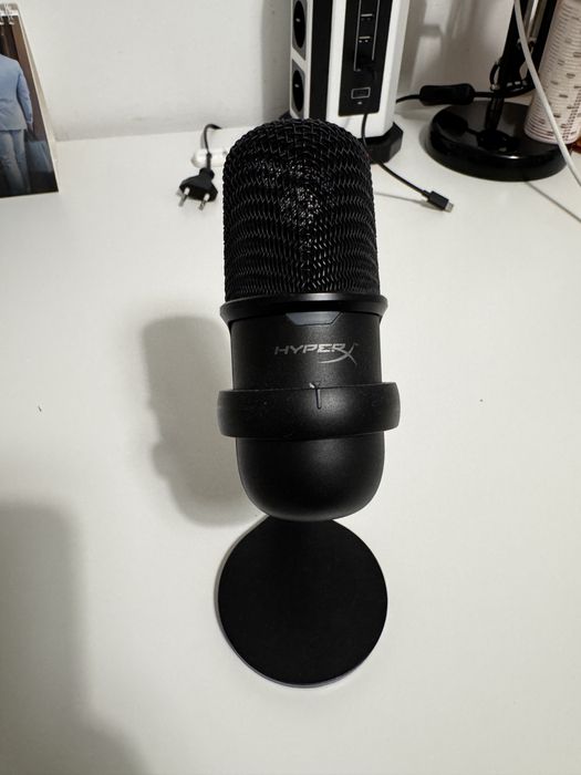HyperX SoloCast Microfone