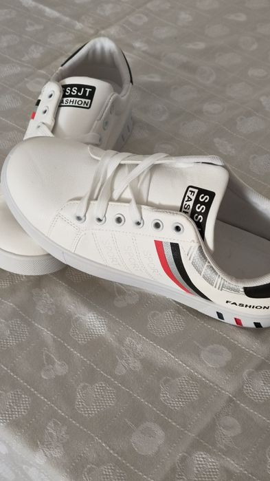 Tênis de homem fashion