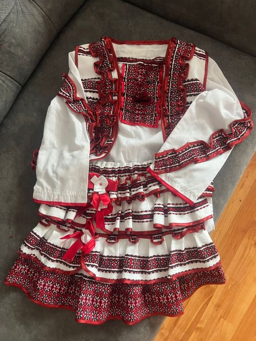 Вишиванка для дівчинки