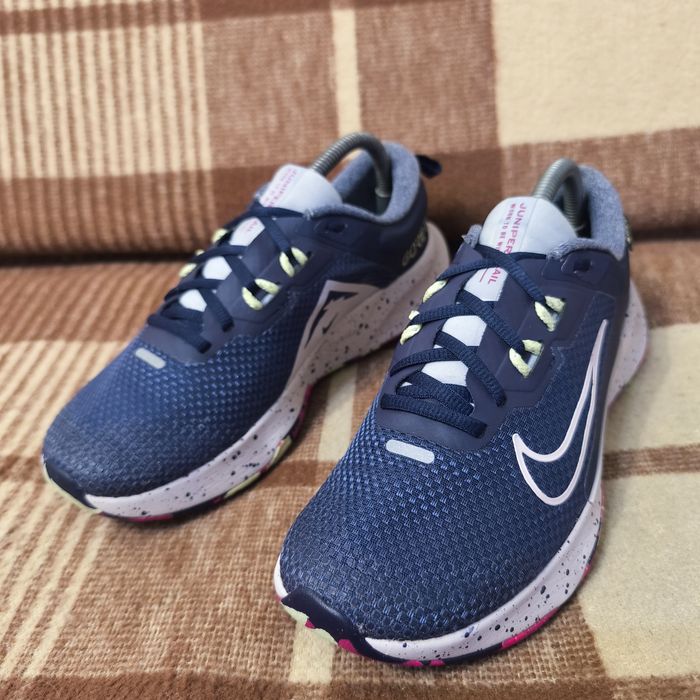 Жіночі кросівки Nike trail gore-tex