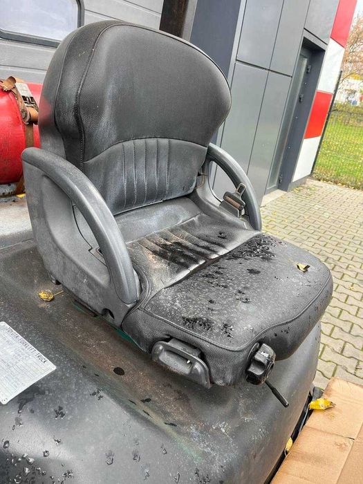 Навантажувач вилковий кара Komatsu FG15 газ 1.5т.