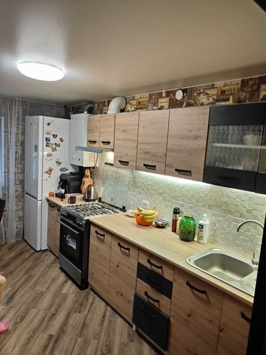 Продаж цегляного будинку. 120 м2. 20 соток. Євроремонт. №14421