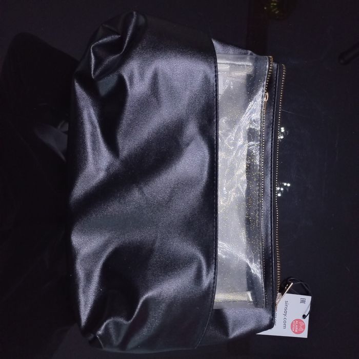 Zestaw 2 kosmetyczek na podróż czarna i przeźroczysta