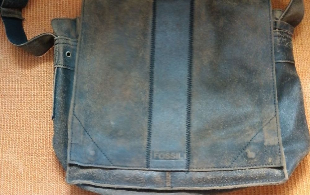 Сумка Fossil через плече