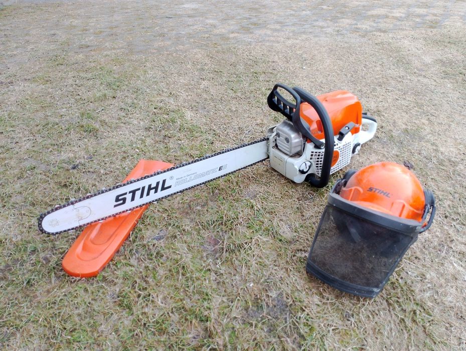 Wycinka drzew krzewów koszenie cięcie drewna