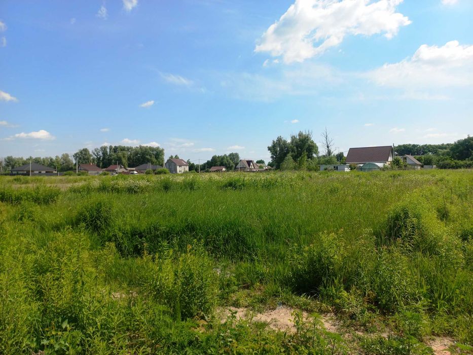 Ділянка під забудову 12 соток поруч із комунікаціями