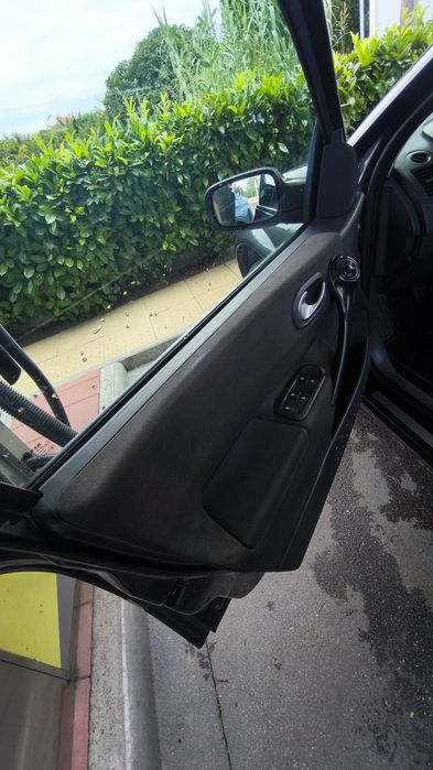 Renault Mégane II 1.4 Gasolina – 2005 – 1.500€