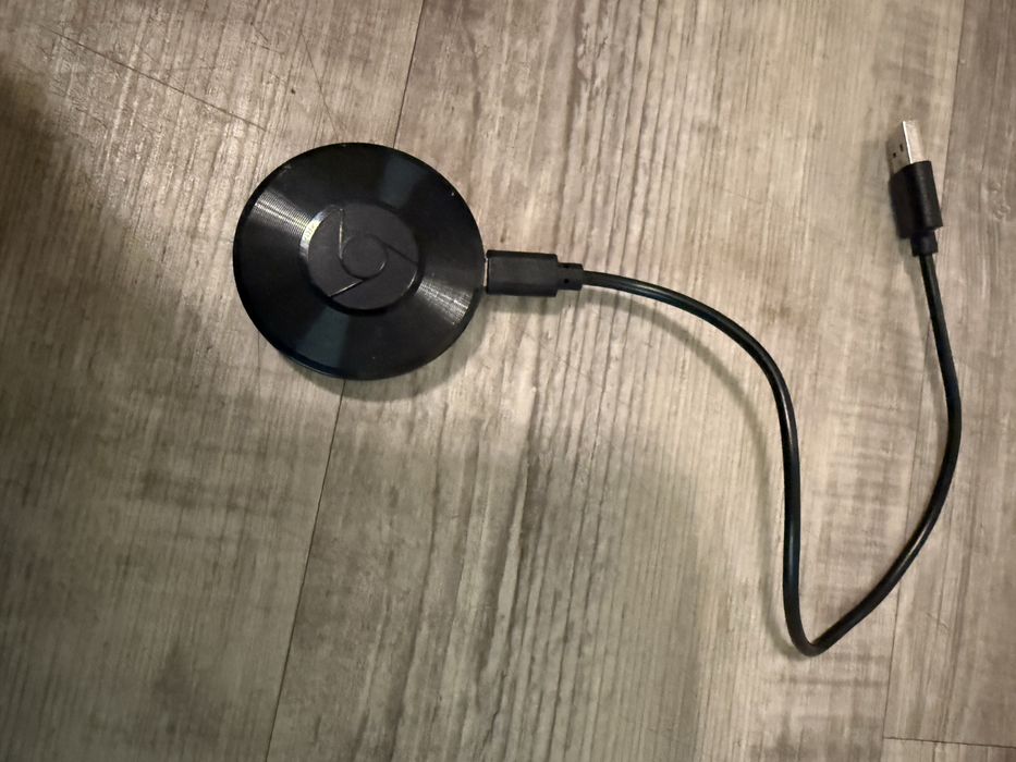 Google Chromecast Audio (RUX-J42) - Odtwarzacz sieciowy Wi-Fi