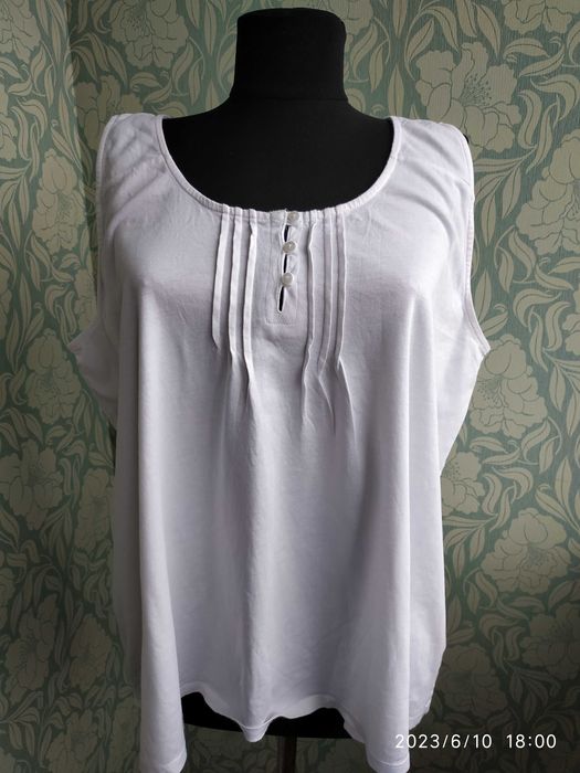 Топи жіночі батал