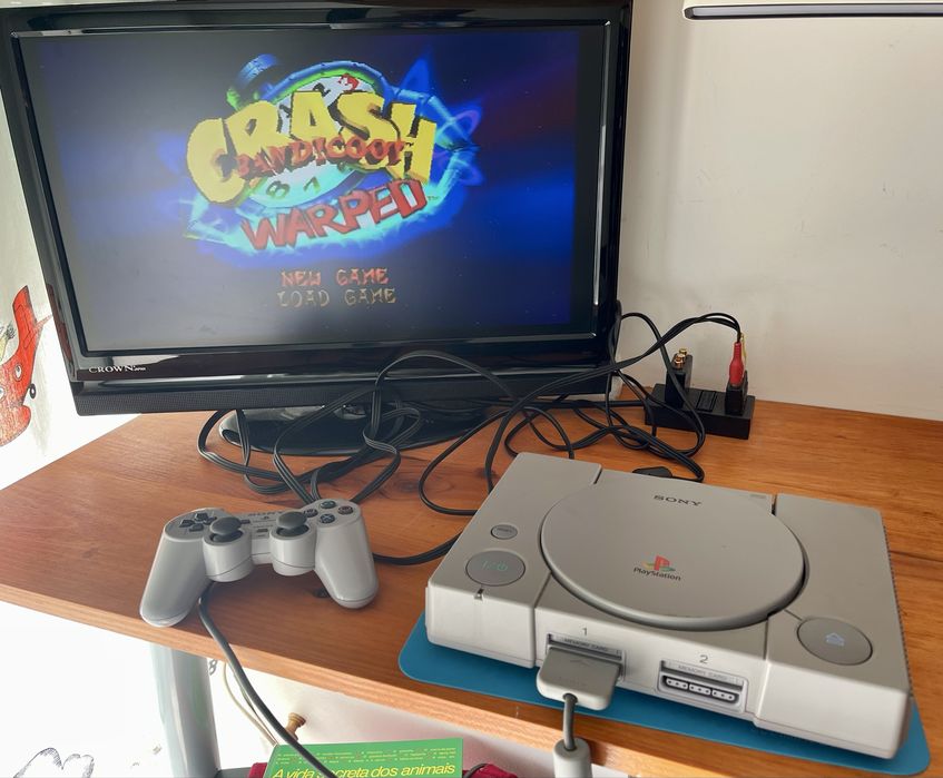 Reservado 26/05 Consola Sony PlayStation 1 PS1 Desbloqueada + Comando + Cabos + Jogo Gravado