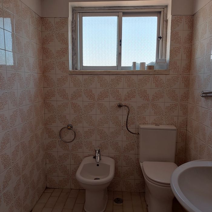 Apartamento de 4 Ass. em Sintra-Mem Martins