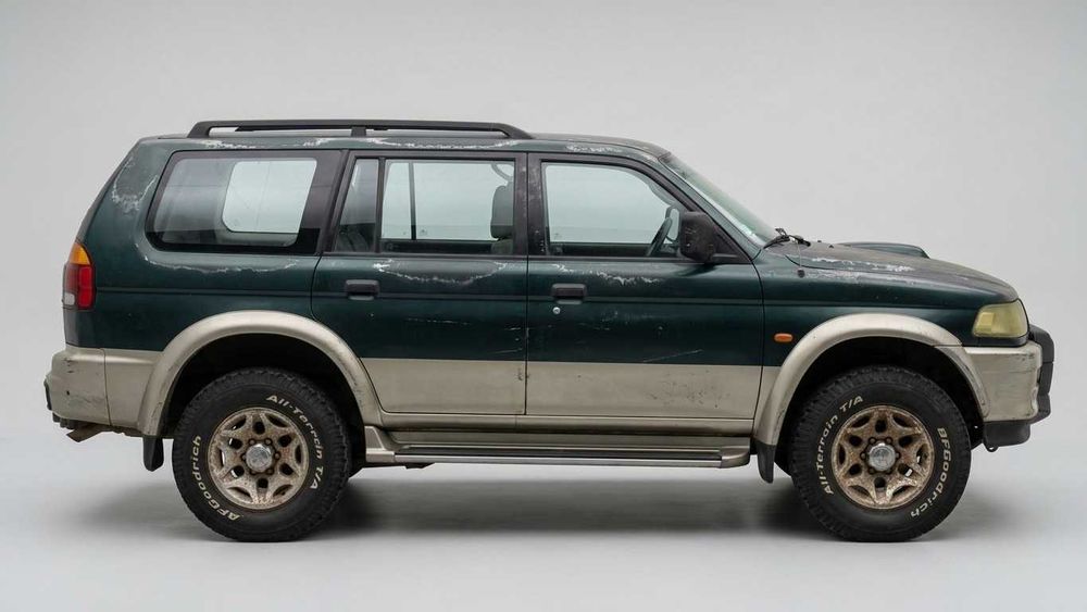 Mitsubishi Pajero 5 portas ano 1999
