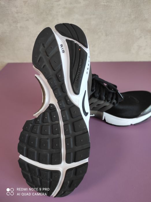 Кроссовки женские,  фирма nike presto.35, 5.