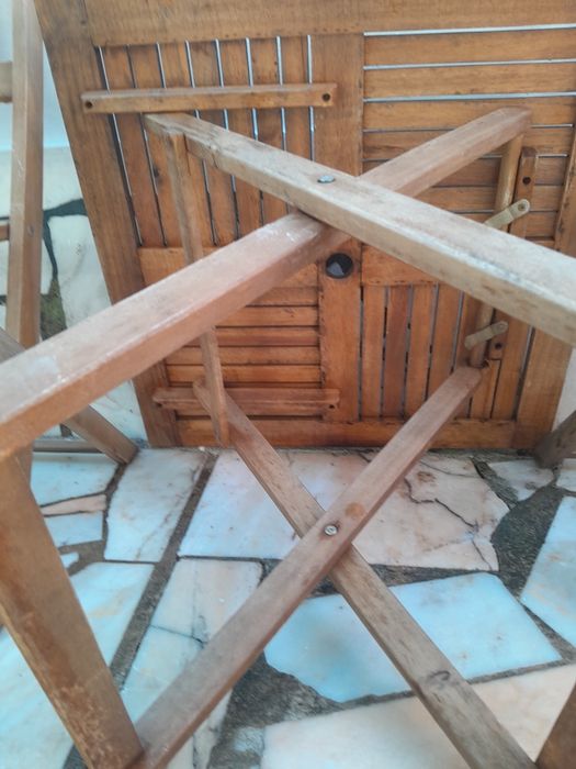 Mesa e duas cadeiras Kasa