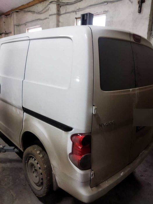 Nissan NV200 після ДТП