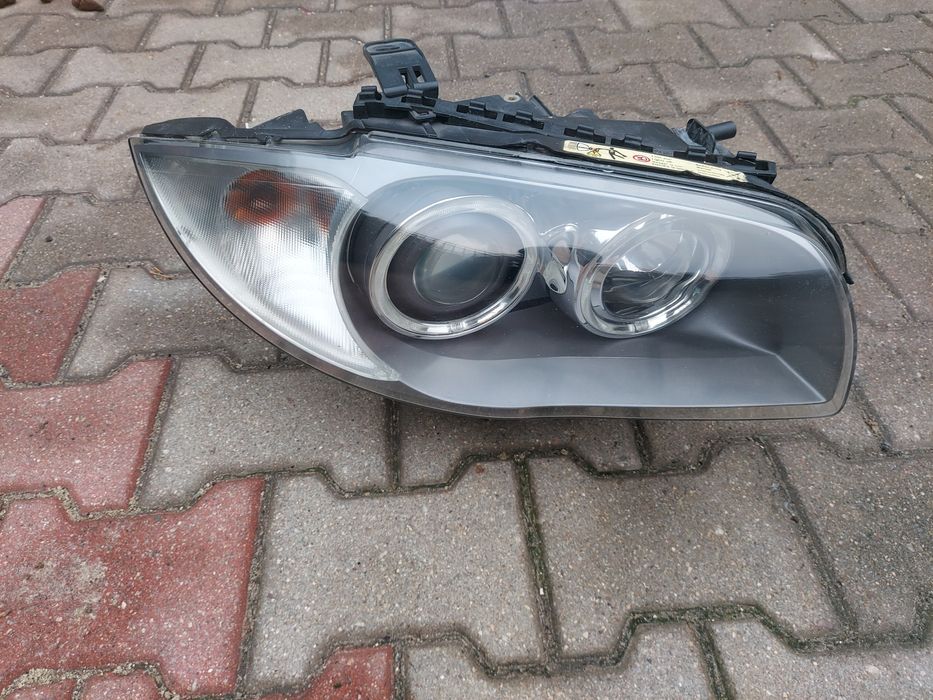 Lampa reflektor BMW E81 E82 E87 E88 xenon skrętna dynamic prawa