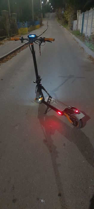 Продам електросамокат