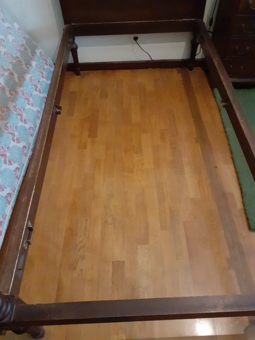 Cama de solteiro64584288055937123