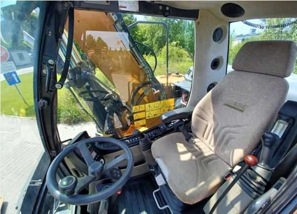 -7%, Kолісний екскаватор Case WX148