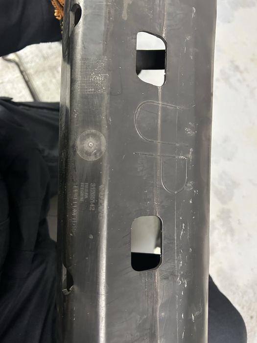 Продам запчастини передка, телевізор Volvo