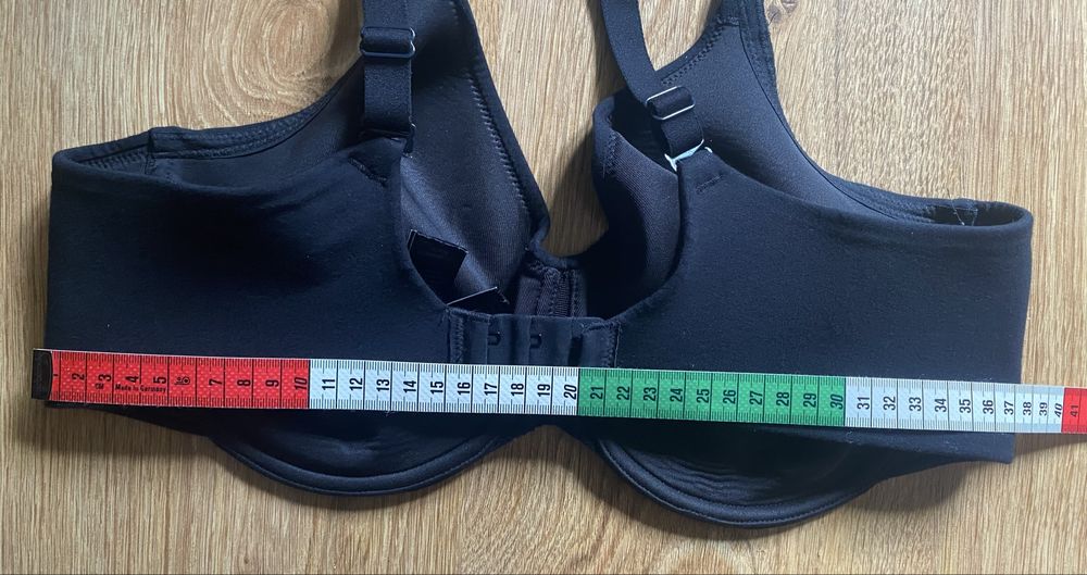 Biustonosz na fiszbinach 85D/E czarny