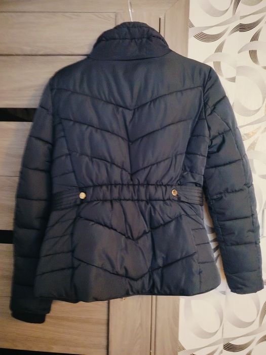 Жіноча тепла куртка 44 розмір