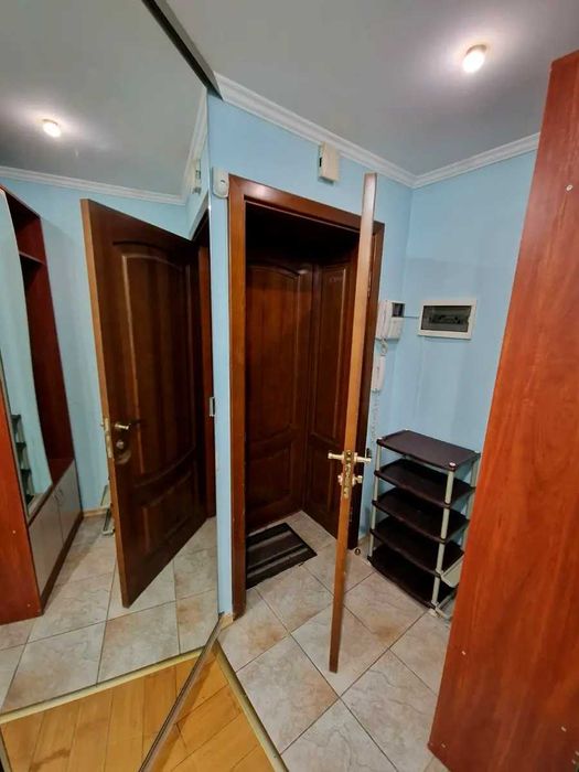 Предлагается в аренду 2-х. комнатная, раздельная квартира