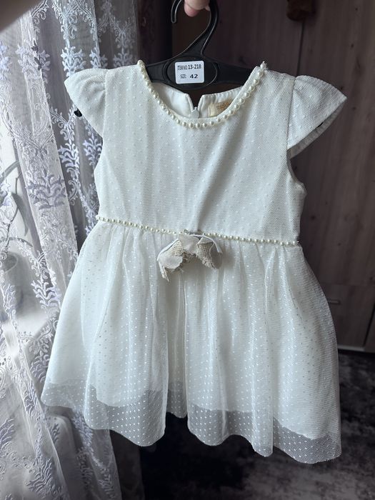 Сукня святкова на дівчинку 18 міс