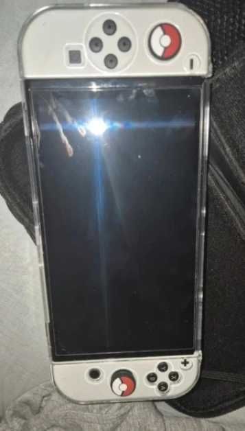 Nintendo Switch Oled + Pokémon Legends Arceus + Alguns Acessórios