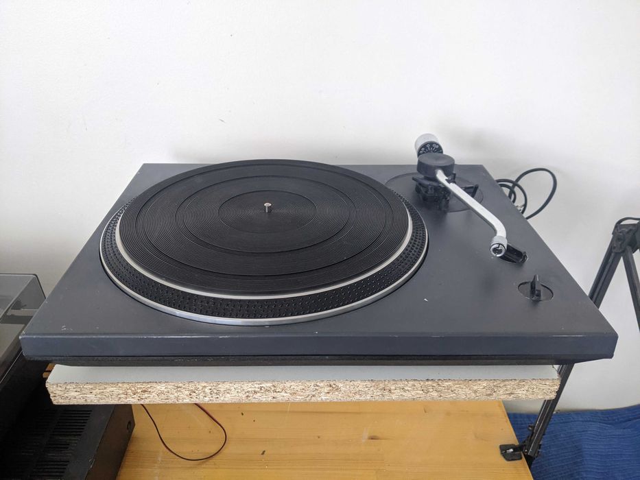 Gira-discos manual vintage anos 80
