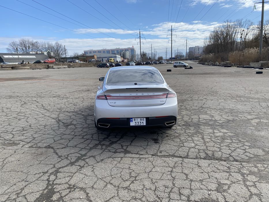Lincoln mkz 2.0 гібрид
