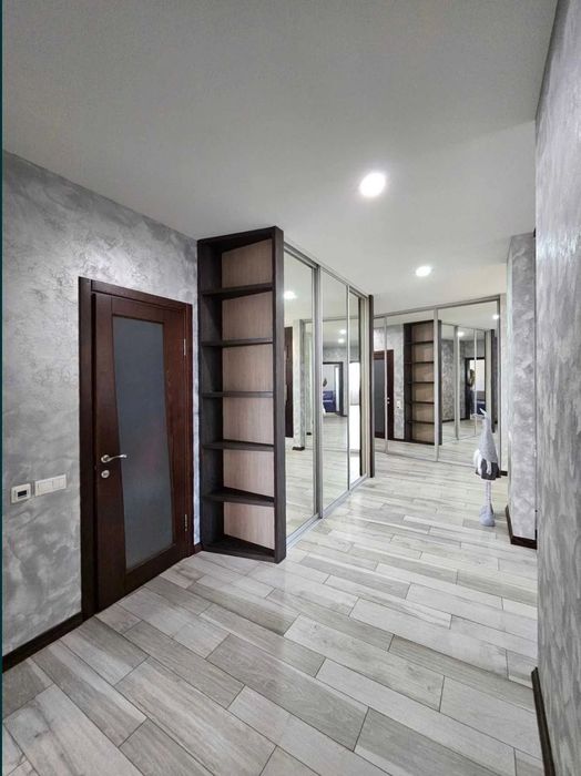 Продаж 3к.квартири з якісним, дорогим ремонтом! Київ.