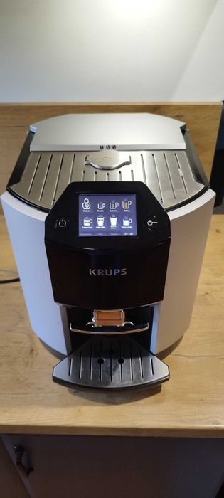 Ekspres do kawy KRUPS EA9010 barista