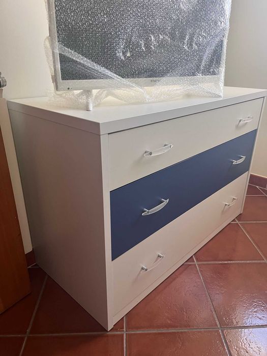 Quarto completo, moderno branco