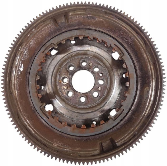 Маховик 03L105266DB Skoda VW  1.4 1.8TSI 06J105266G  03F105266B