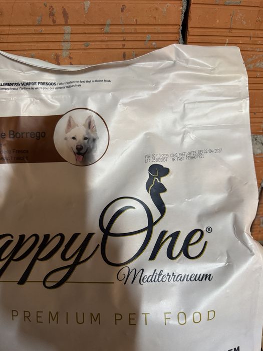 Raçäo Happy One Mediterraneum. cao-adulto-borrego