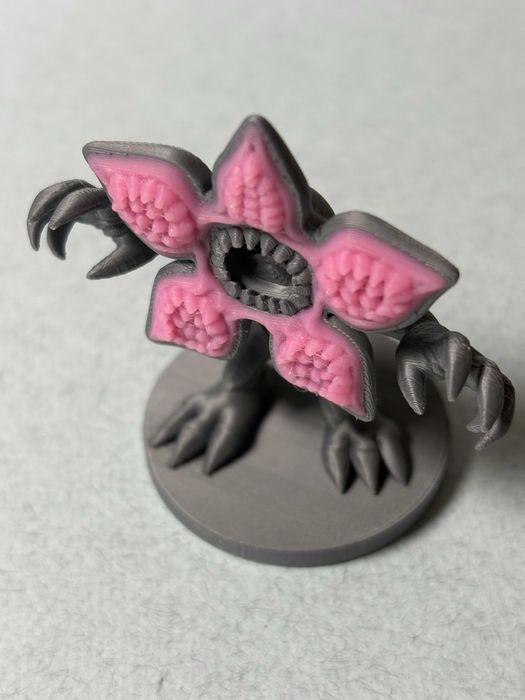 Фігурки Демогоргона з серіалу «Дивні дива» (Stranger Things)