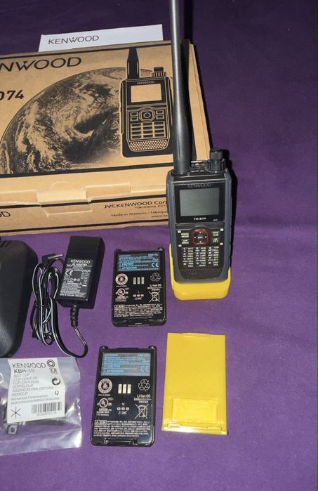Radio Kenwood TH-d74