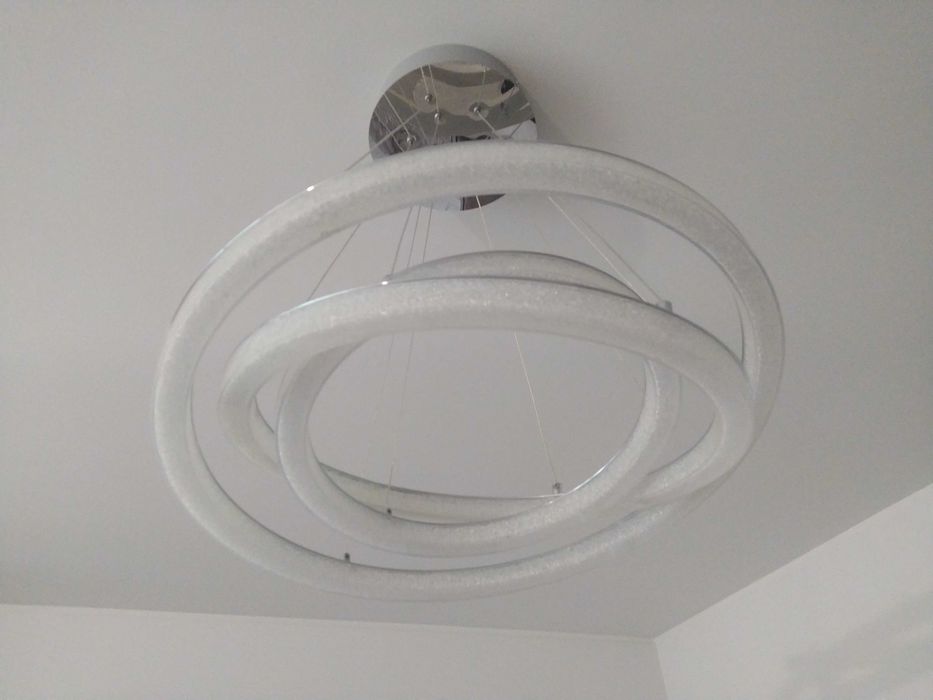 Candeeiro de teto suspenso