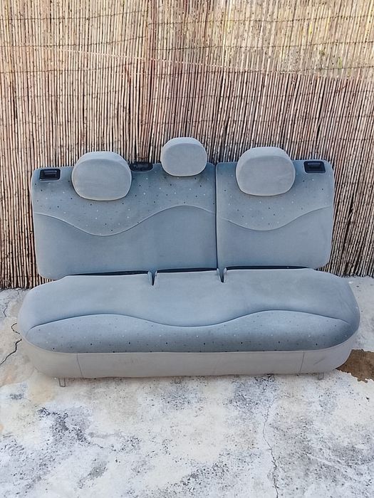 Conjunto de Bancos Citroên C3 Modelo 2002 a 2008 de 5 Portas em Tecido Bom Estado