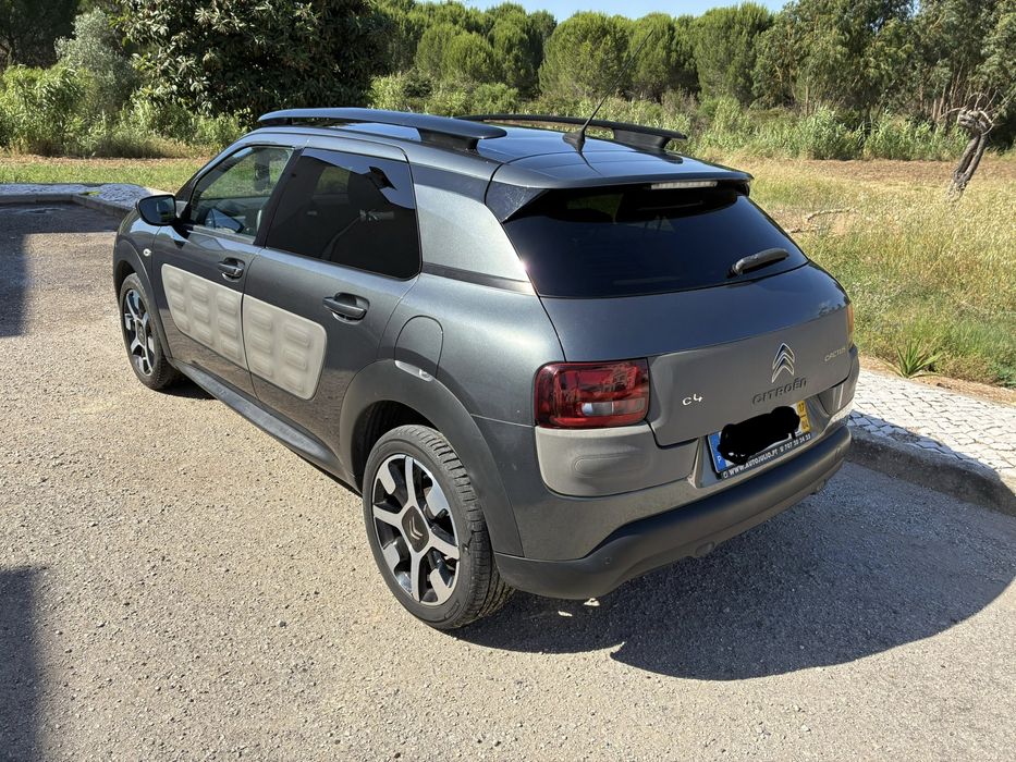 Citroën C4 Cactus 1.2 PureTech 110cv – 2017 | Full Extras