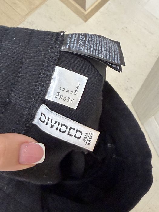 Жіночий чорний костюм H&M Divided, худі та широкі штани, M