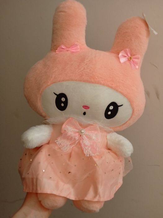 Maskotka my melody w sukience dla dziewczynki