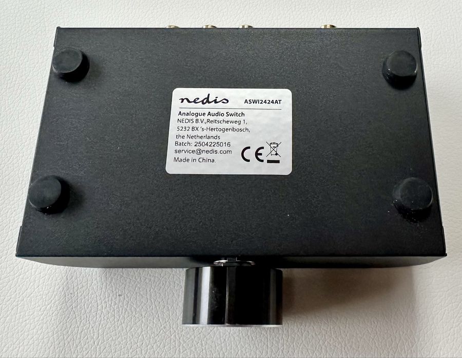 Switch audio  RCA  Nedis 1 wyjście , 3 wejścia, jack 3,5