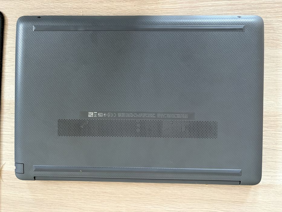 laptop hp ryzen 3 5300U 8gb ram 256gb ssd