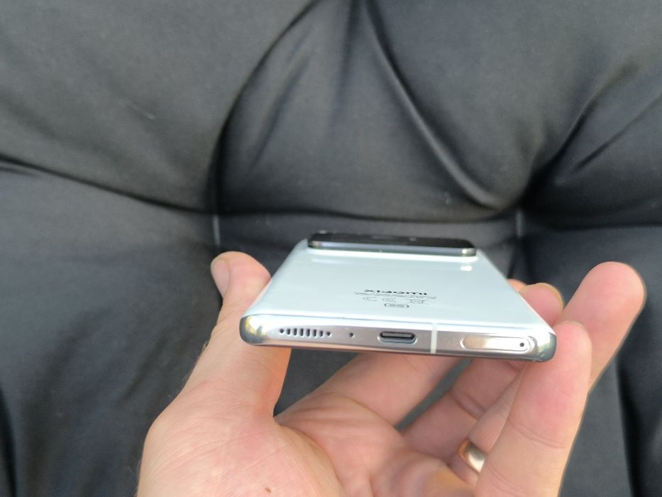 Xiaomi Mi 11 Ultra 12/256 ГБ — білий, ідеальний стан