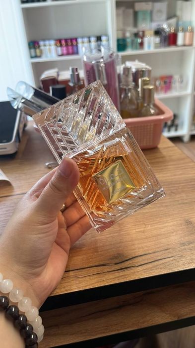Духи Lattafa Khamrah 100ml.
